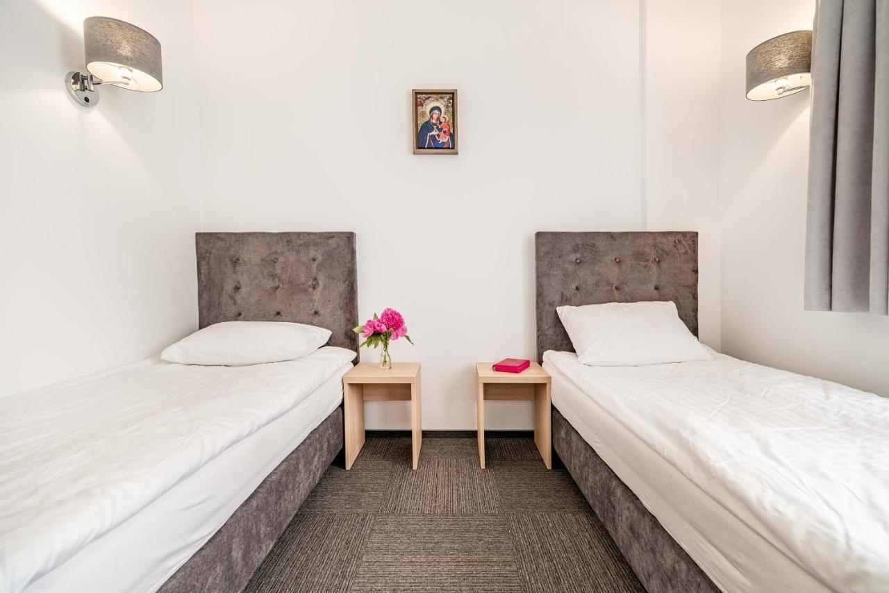 Domus Mariae Gietrzwald Hostel Ngoại thất bức ảnh