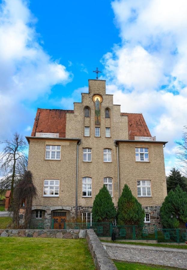 Domus Mariae Gietrzwald Hostel Ngoại thất bức ảnh